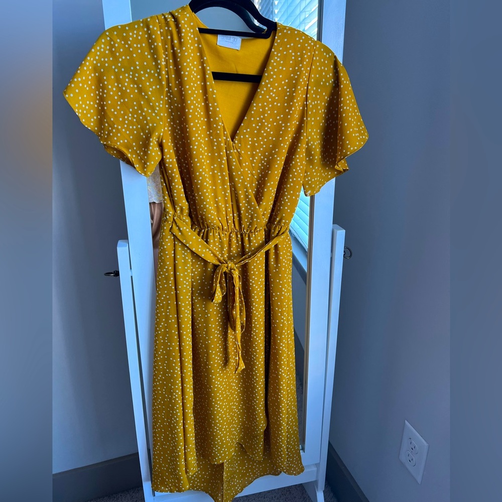Yellow Polka Dot Dress with tie | Size Small